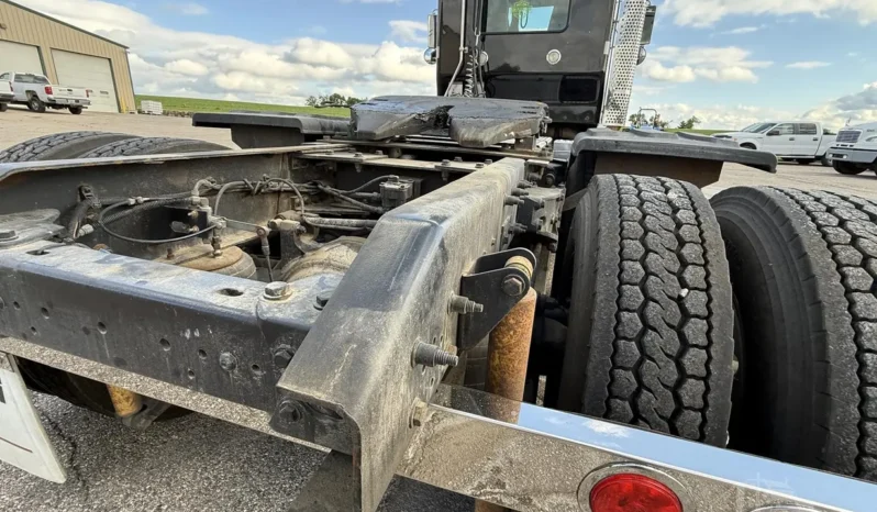
								For sale – 2010 KENWORTH T800 – Day Cab Truck full									