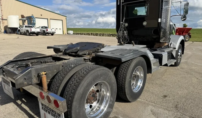 
								For sale – 2010 KENWORTH T800 – Day Cab Truck full									