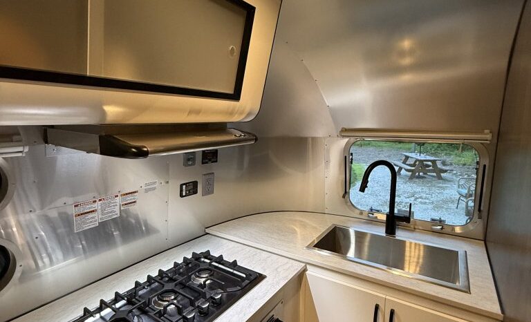 
								For sale – 2022 Airstream Caravel 20FB full									