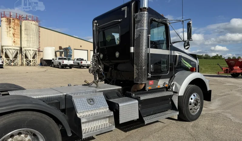 
								For sale – 2010 KENWORTH T800 – Day Cab Truck full									