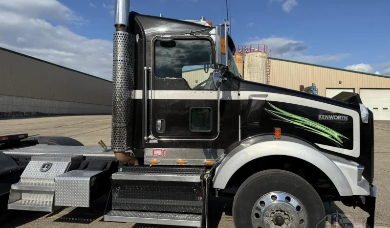 
								For sale – 2010 KENWORTH T800 – Day Cab Truck full									