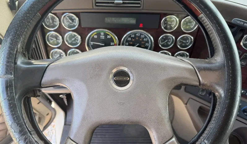 
								For sale – 2014 FREIGHTLINER CORONADO 132 – Day Cab Truck full									