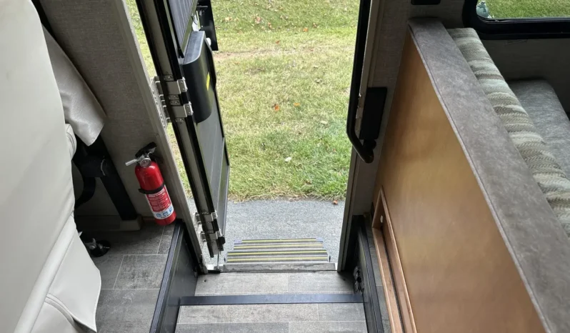 
								For sale – 2019 Winnebago Vista 29VE full									