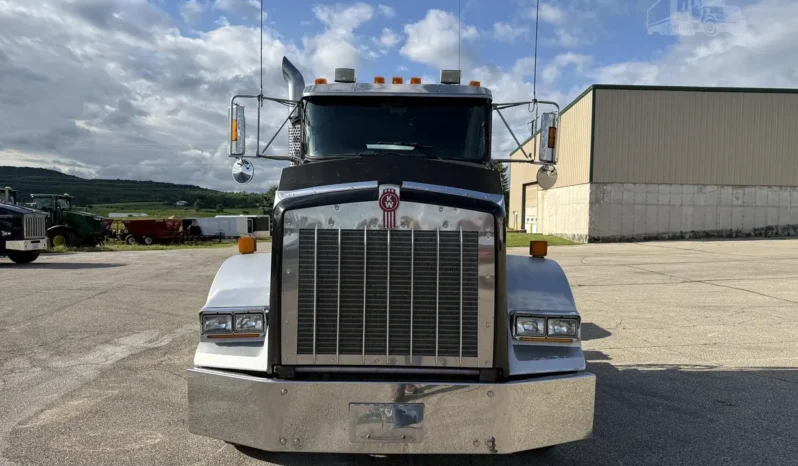 
								For sale – 2010 KENWORTH T800 – Day Cab Truck full									