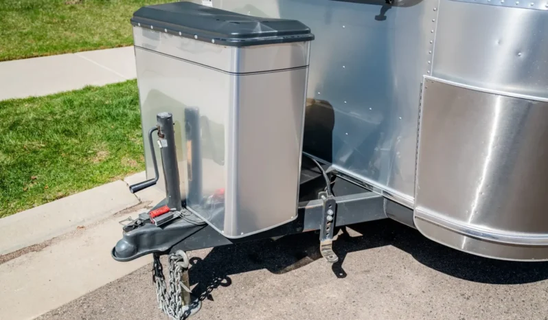 
								For sale – 2004 Airstream Safari 25SS full									
