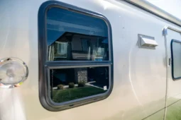 
										For sale – 2004 Airstream Safari 25SS full									