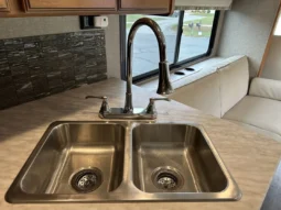 
										For sale – 2019 Winnebago Vista 29VE full									