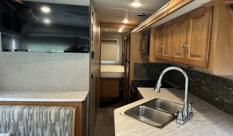 
								For sale – 2019 Winnebago Vista 29VE full									