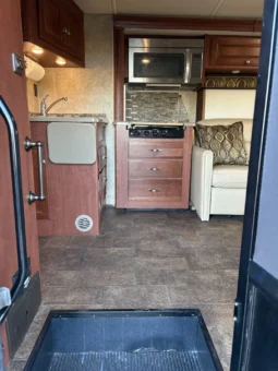 
										For sale – 2014 Winnebago Aspect 30J full									