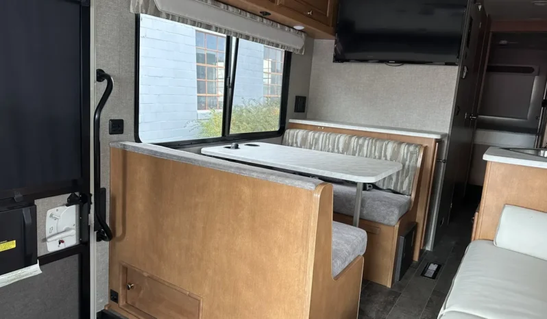 
								For sale – 2019 Winnebago Vista 29VE full									