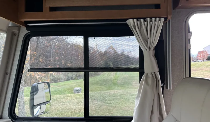 
								For sale – 2019 Winnebago Vista 29VE full									