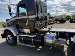 
										For sale – 2010 KENWORTH T800 – Day Cab Truck full									