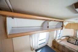 
										For sale – 2004 Airstream Safari 25SS full									