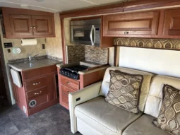 
										For sale – 2014 Winnebago Aspect 30J full									