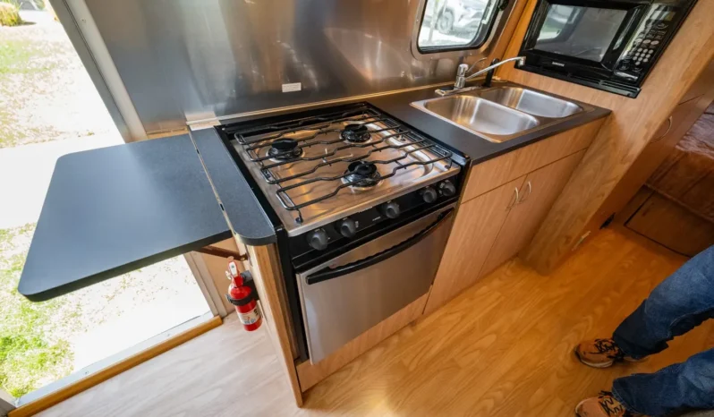 
								For sale – 2004 Airstream Safari 25SS full									