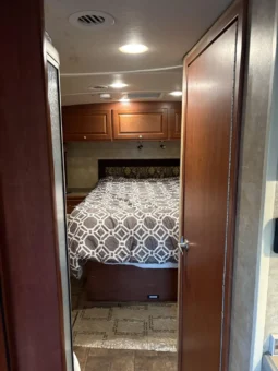 
										For sale – 2014 Winnebago Aspect 30J full									
