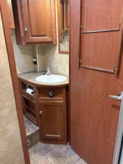 
										For sale – 2014 Winnebago Aspect 30J full									