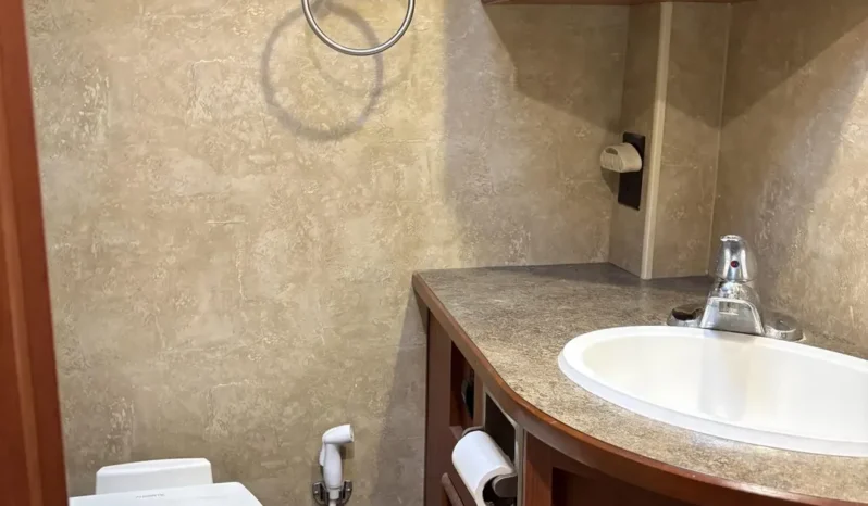 
								For sale – 2014 Winnebago Aspect 30J full									