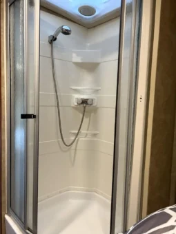 
										For sale – 2014 Winnebago Aspect 30J full									