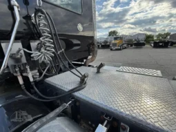
										For sale – 2010 KENWORTH T800 – Day Cab Truck full									