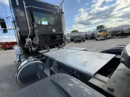
										For sale – 2010 KENWORTH T800 – Day Cab Truck full									