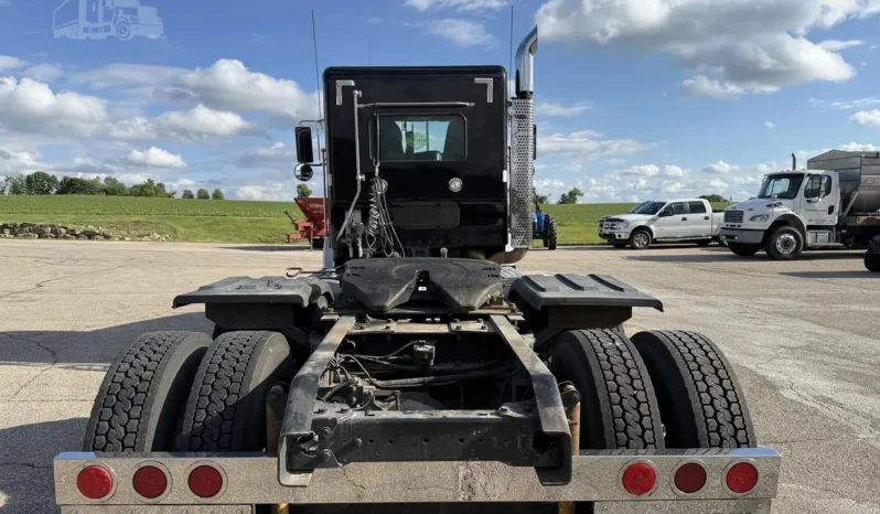 
								For sale – 2010 KENWORTH T800 – Day Cab Truck full									