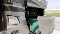 
										For sale – 2004 Winnebago Vectra 40AD full									